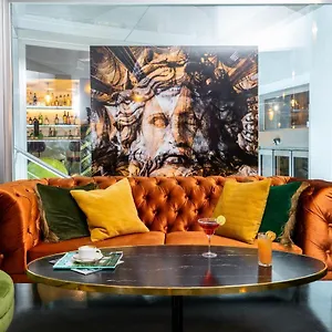 Leonardo Boutique Termini Отель