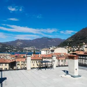 Gaia's - The House Of Travelers Apartment Como